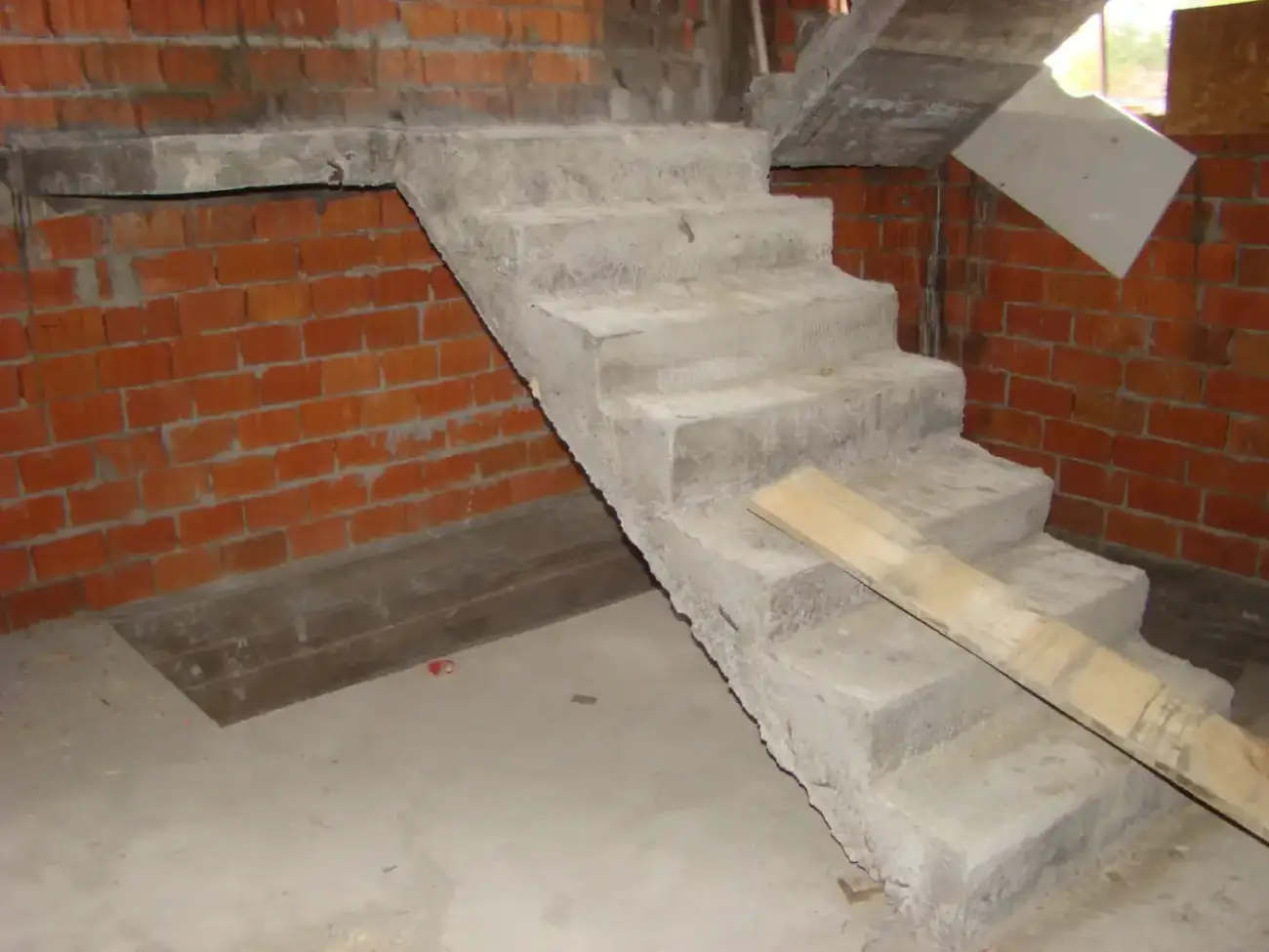 Casă Str Violoncelului — SC SOFIA INVEST CONSTRUCT SRL